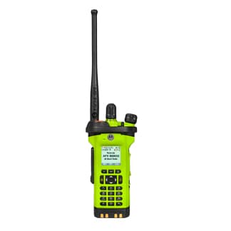 Radio portátil APX™ 8000XE habilitado para todas las bandas